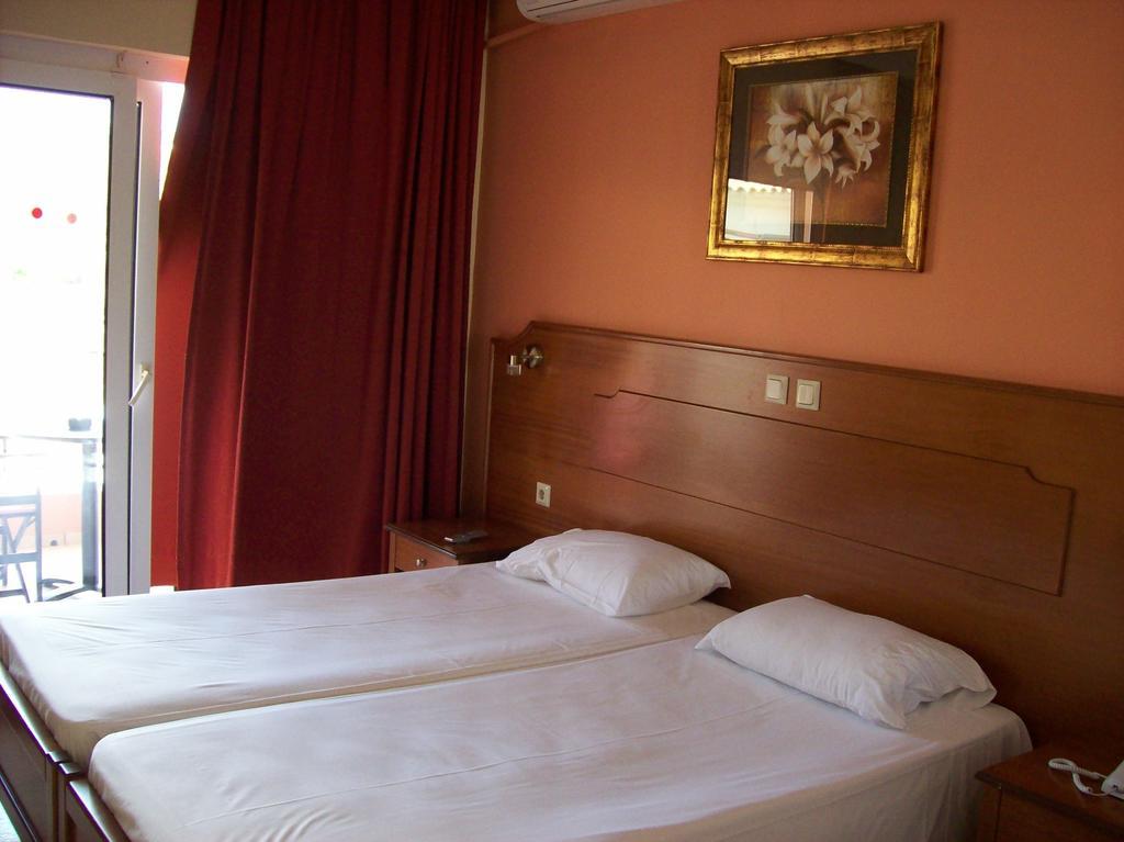 Thomas Bay Hotel Agios Stefanos Avliotes  Екстер'єр фото