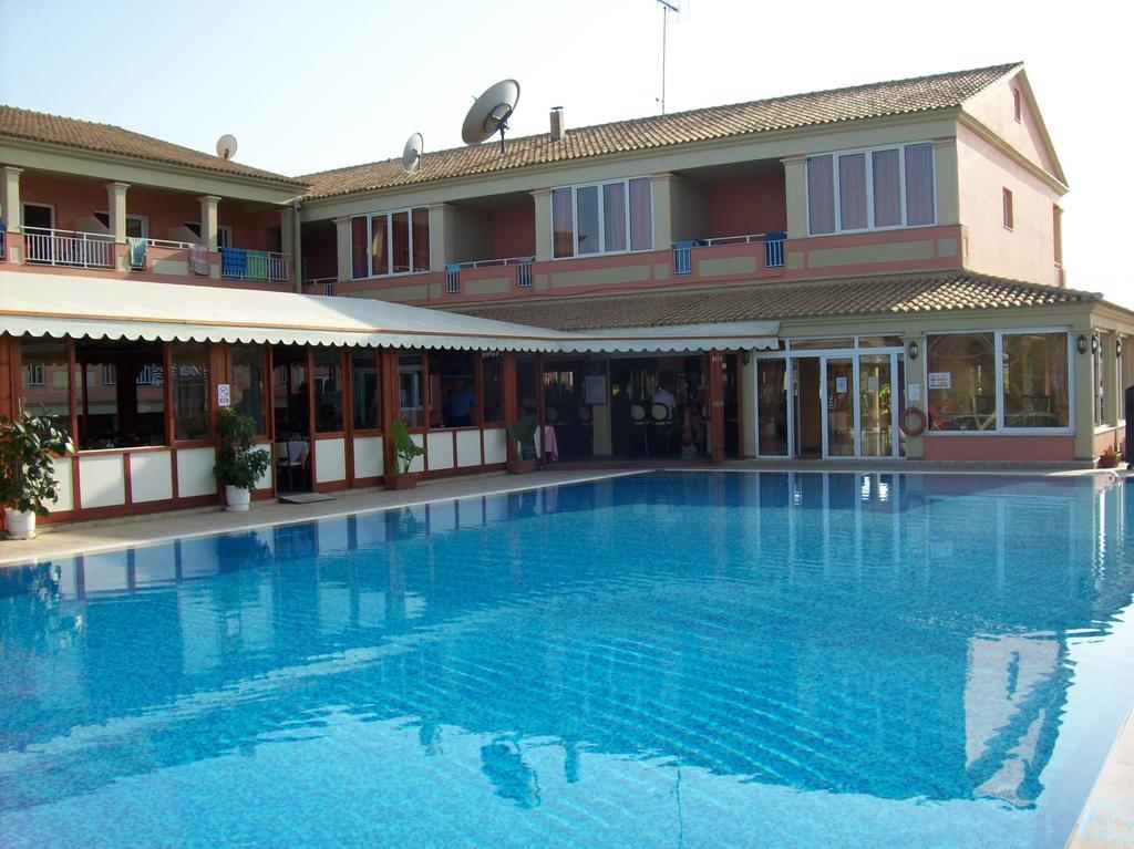 Thomas Bay Hotel Agios Stefanos Avliotes  Екстер'єр фото